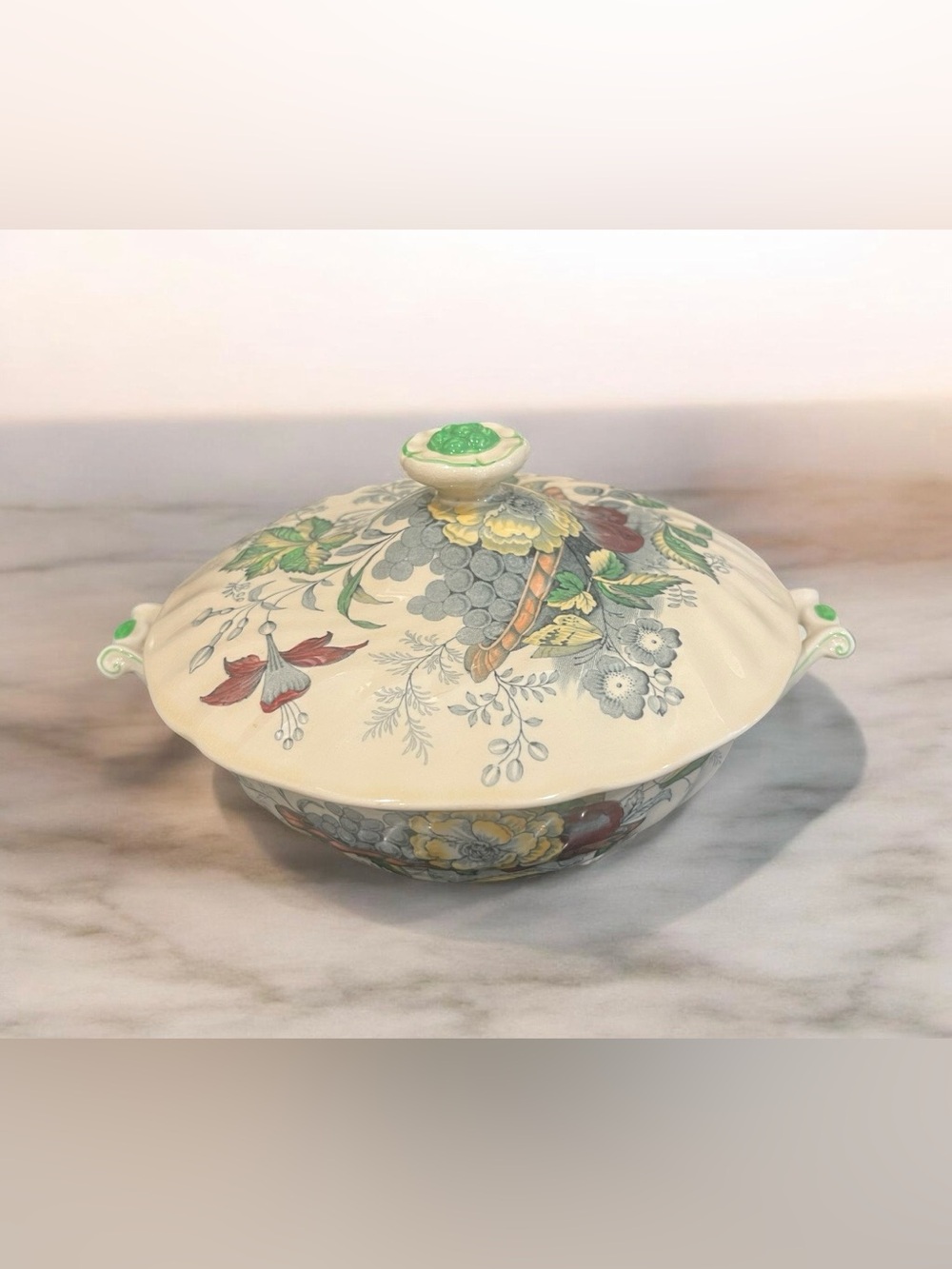 Vintage 1932 Royal Doulton - The Kirkwood - Round Covered Vegetable Serving Bowl